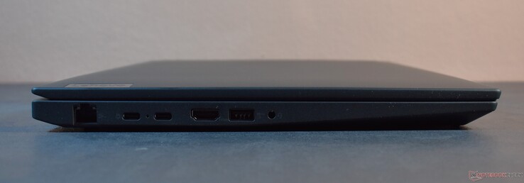 sol: RJ45-Ethernet, USB4, USB C 3.1 Gen 2, HDMI 2.1, USB A 3.1 Gen 1, 3.5mm Ses